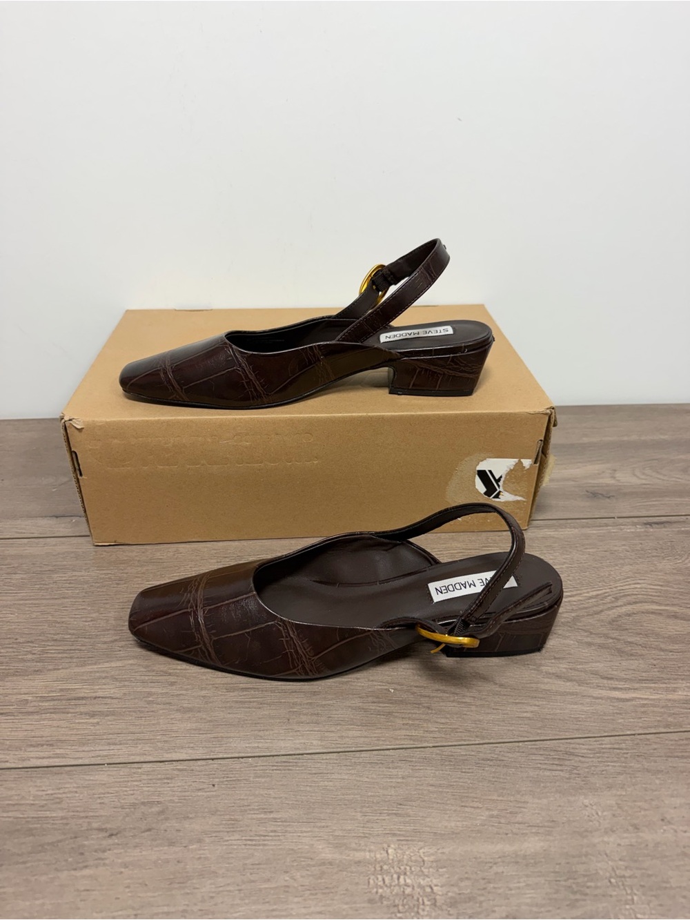 Steve Madden Dark Brown Croc-Embossed Slingback Heel size 8